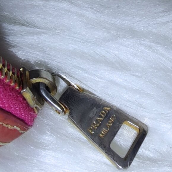 Prada patent leather zippy wallet pink/red EUC - Picture 4 of 10